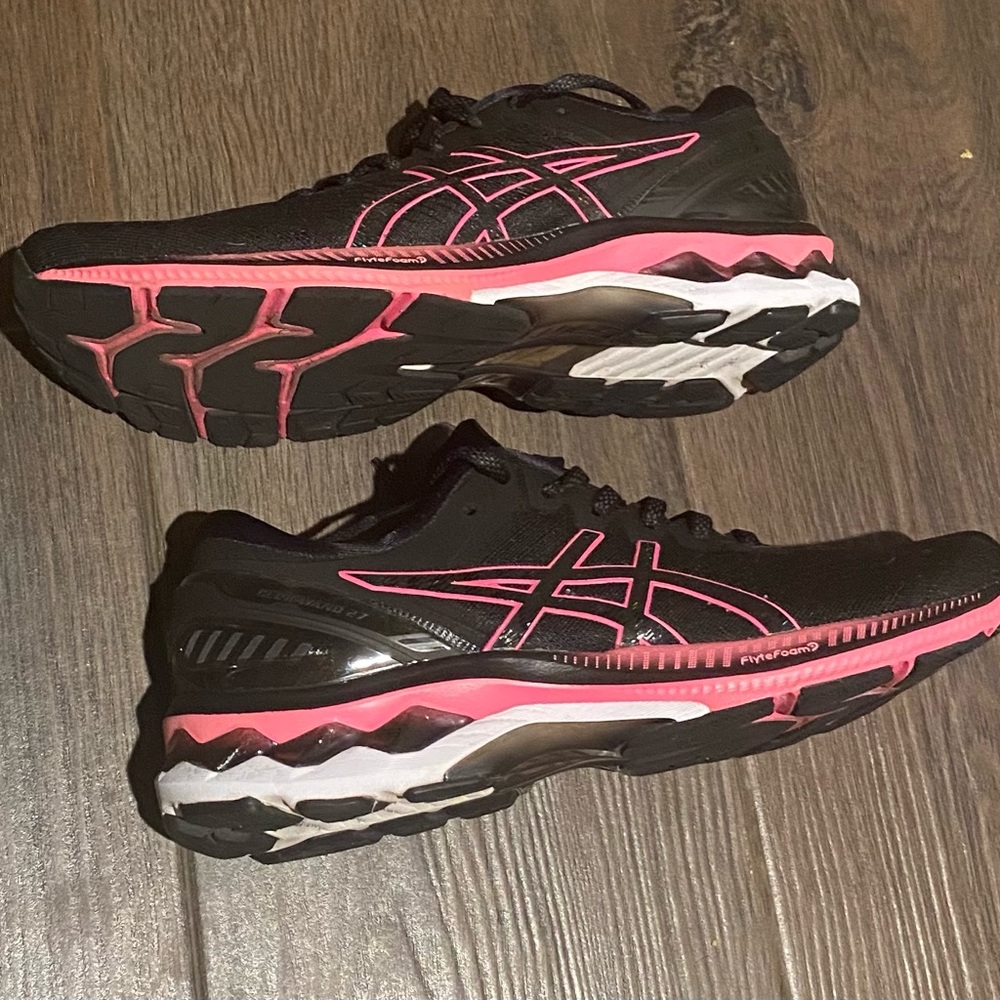 ASICS Gel Kayano 27
